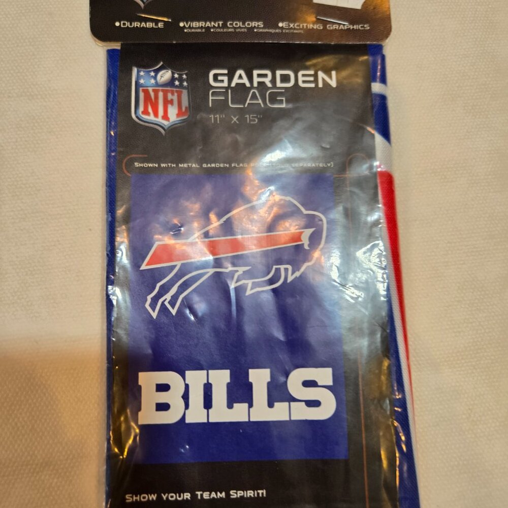 NFL Buffalo Bills Vertical Flag Banner Indoor Outdoor 11" x 15" Sports Home